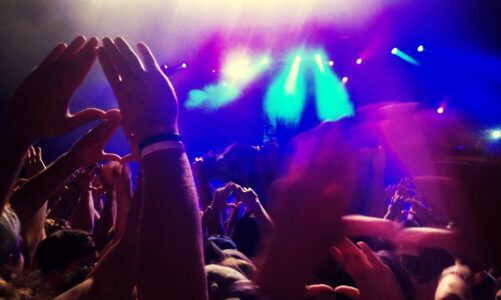 Walentynkowa potańcówka dla seniorów w Miejskim Domu Kultury